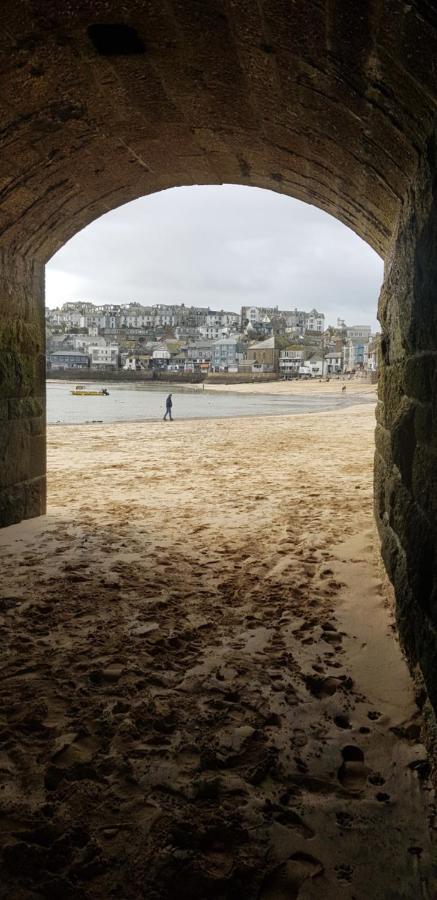 Stargazy Shepherds Hut St Ives  Exterior photo